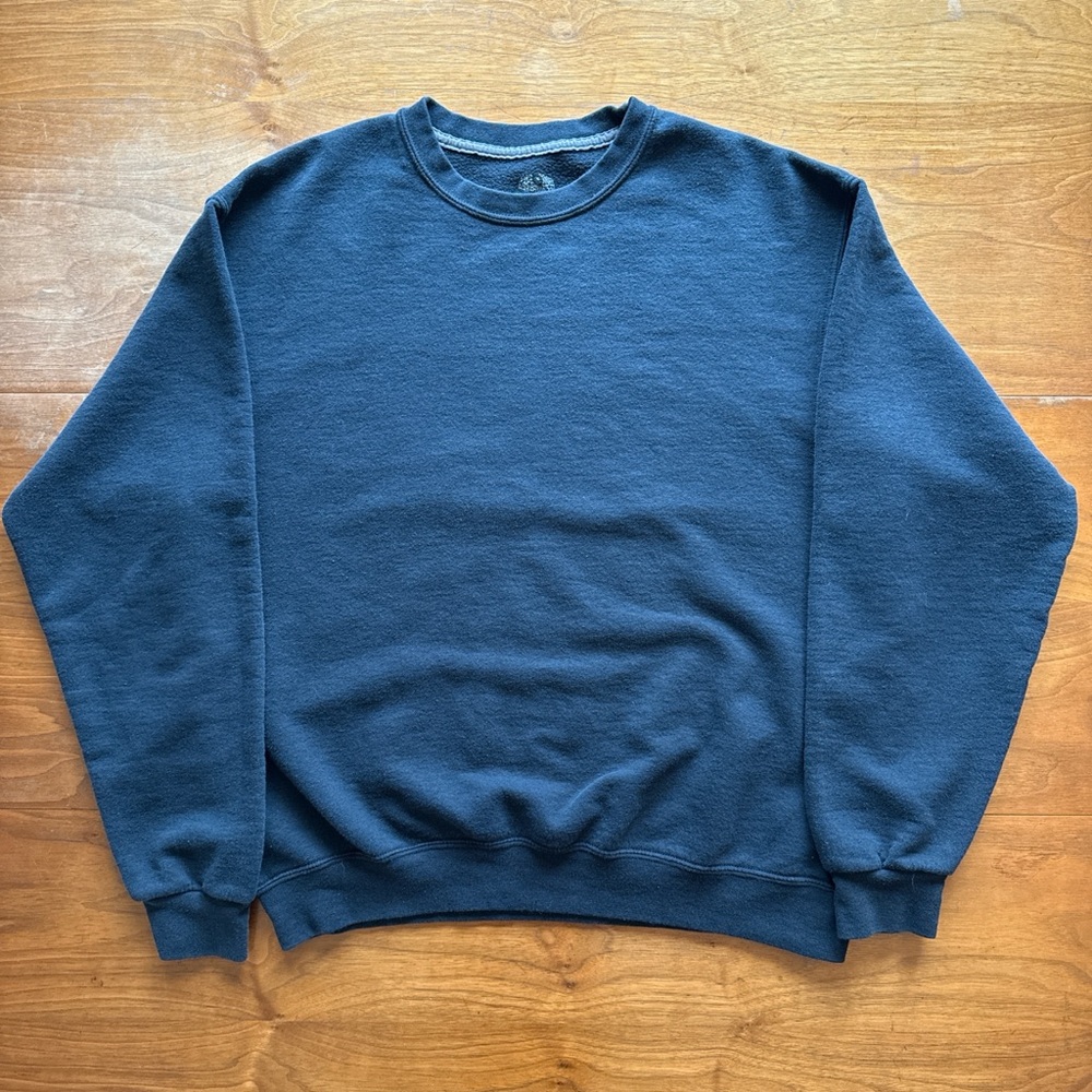 Fruit of the Loom Men's Deep Blue Crewneck Sweater